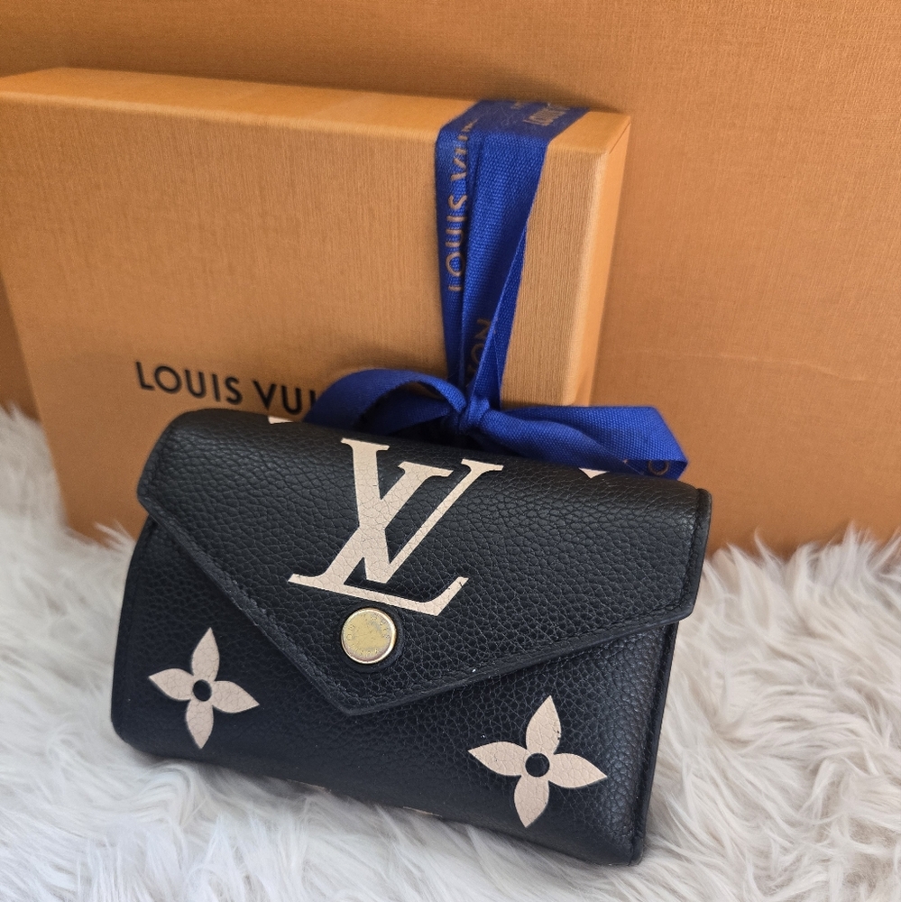 Authentic Black And Cream Monogram Wallet - image 1